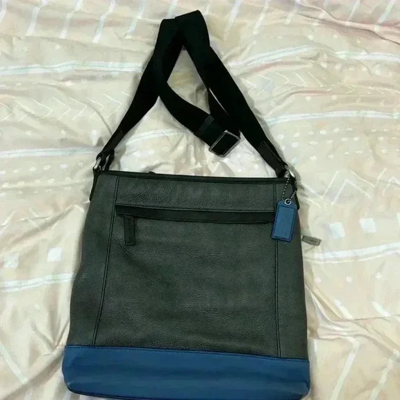 Coach Camden Messenger Tech Bag - Picture 2 of 14